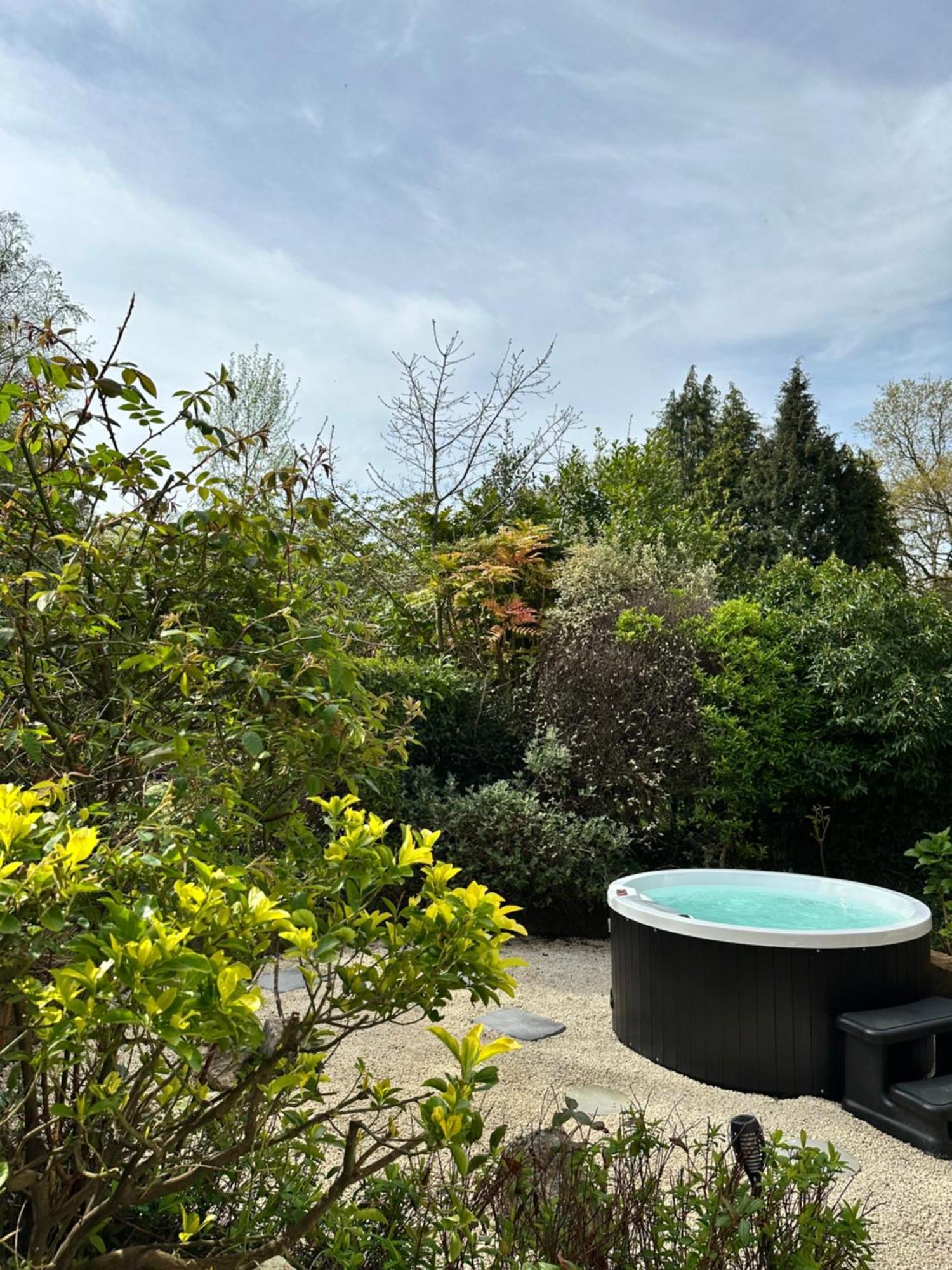 The Wabi Sabi Sanctuary Official Japanese Style Home With Hot Tub Between Farnham And Hindhead Exterior photo